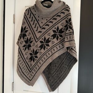 Love Black and Gray Patterned Poncho